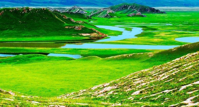新疆巴音布鲁克草原旅游